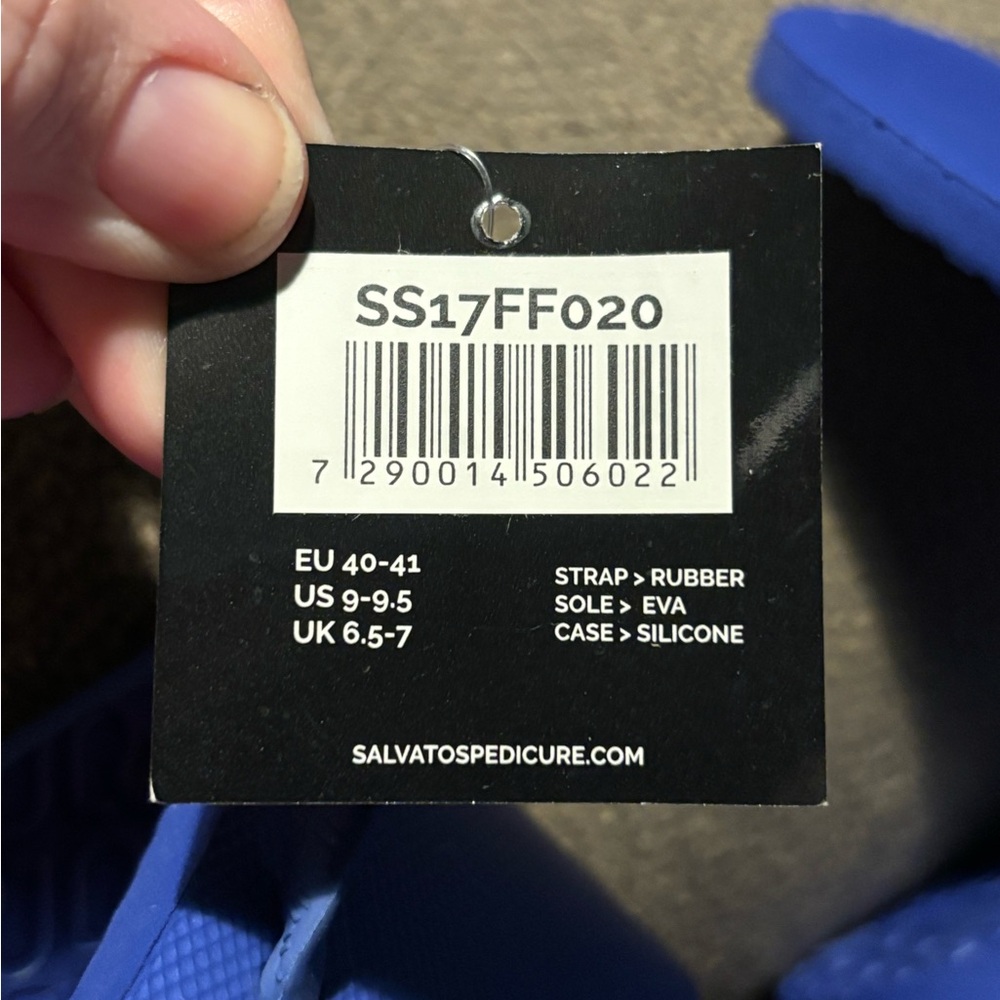 New Salvatos Portable Folding Flip Flop, White or Blue - Picture 7 of 13